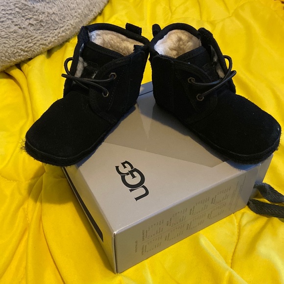 Baby Shoes - Picture 1 of 3